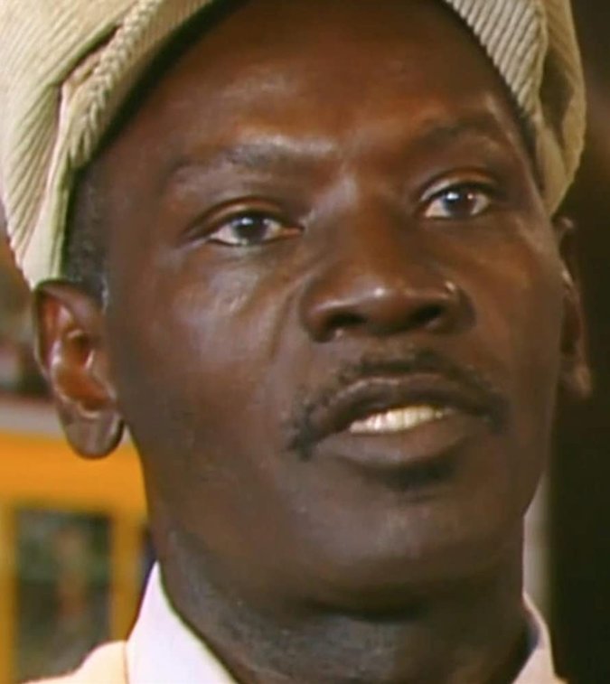 「浦城」在奖金300万美元的钓鱼比赛中，迈克尔·乔丹捕获了442磅的蓝枪鱼