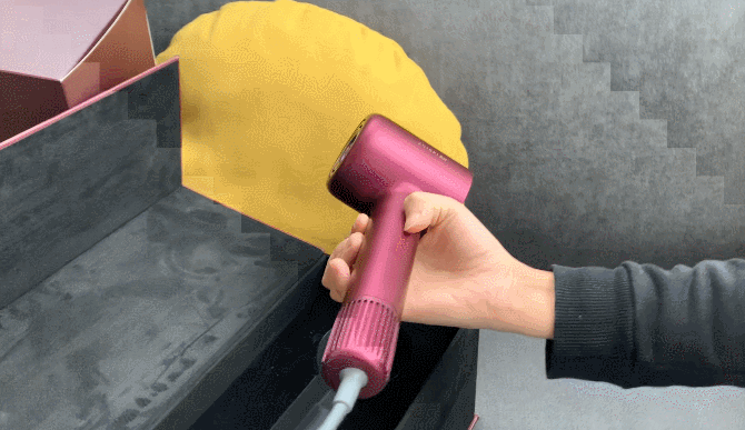 #iphone11#女朋友非要买华为P40Pro，一周后换回iPhone11，女人到底喜欢啥？