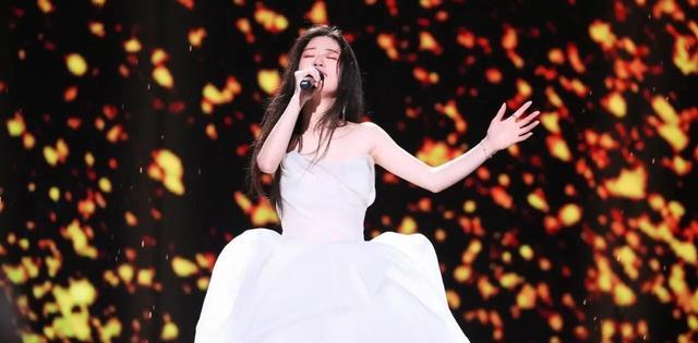 中国好声音|单依纯破了《中国好声音》一条定律，还有三条定律怎么破？