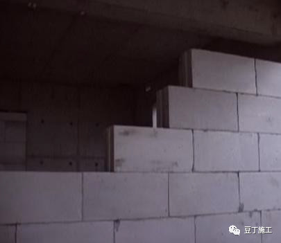 万科对蒸压加气混凝土砌块砌筑施工有什么要求？看完砌块施工再无问题