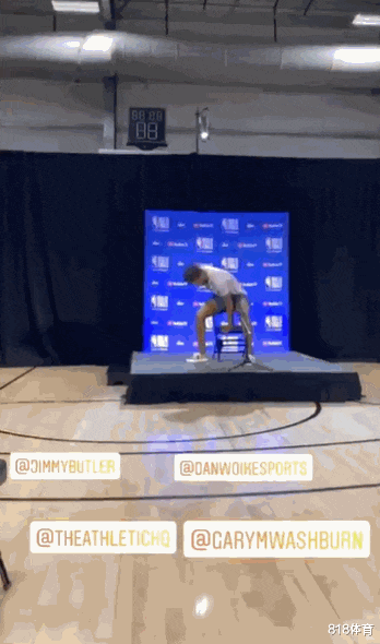 吉米·巴特勒|一滴油都没了! 巴特勒赛后发布会瘫倒: 啥也不剩, 全留在赛场上了