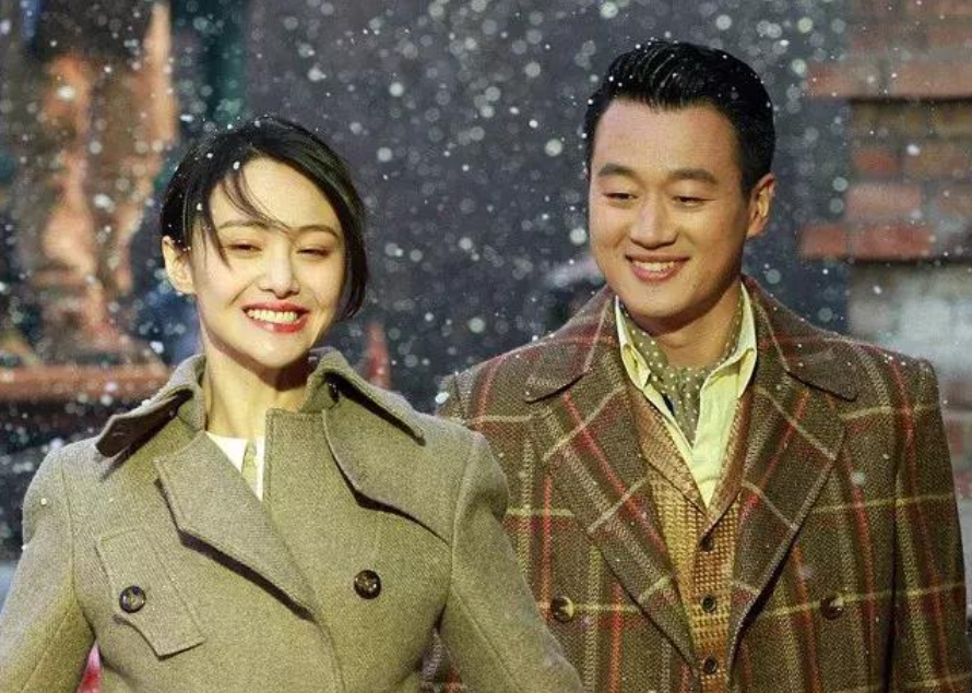 郑爽|郑爽上热搜，坑了赵本山新剧，佟大为侯明昊最惨