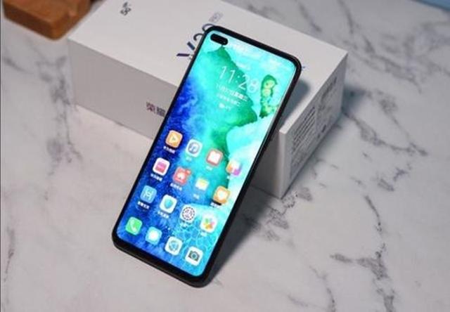 麒麟990|华为终于爆发！麒麟990+4200mAh新低价，再次回到用户视线