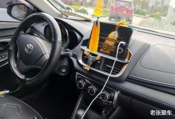 丰田致炫:顶配跌到9.78万,成是丰田最良心的车,国六一箱油913Km,开不坏