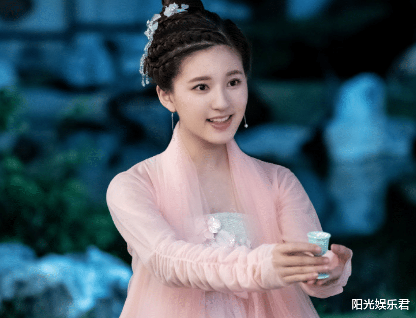 「赵露思」赵露思又一甜宠剧定档，得知男主是谁后，就知道收视率稳了！