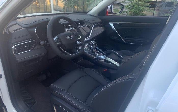 「吉利博越」14.5万喜提吉利博越Pro，开了5300公里的油耗，车主说了四个字！