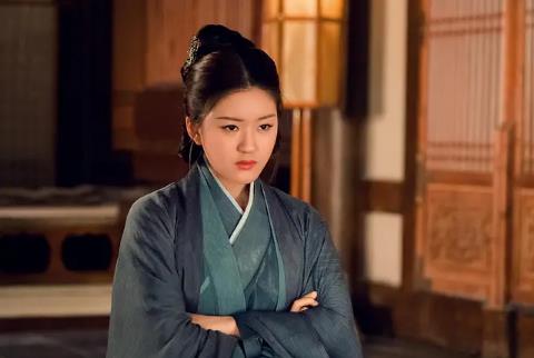 『赵露思』赵露思《三千鸦杀》正在热播，又定新剧，看到播出时间：没搞错吧