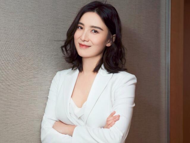 靳东|靳东新剧开机,新丽出品、管虎团队,女一号更是顶级配置