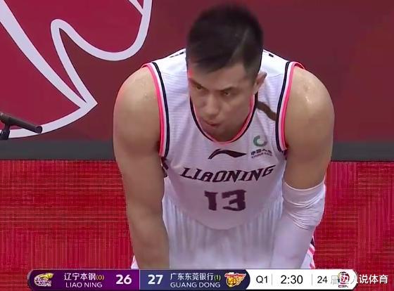 |拼到连续干呕，末节10分！郭艾伦尽力了，他造22分疯狂逆转
