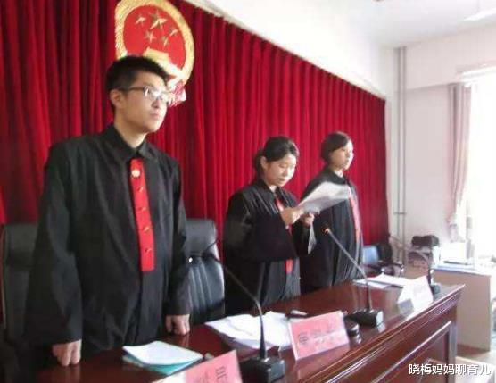 临床医学|大学“最累人”的3大专业，学生“脱发率”极高，毕业后却很吃香