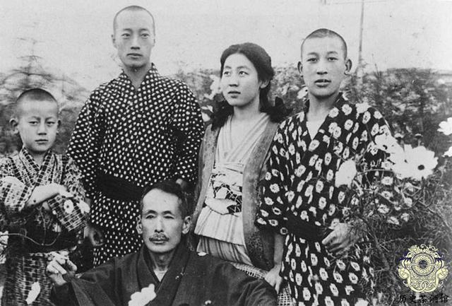 『川岛芳子』川岛芳子罕见家族照:图4是玷污她的养父,图9是她与丈夫的结婚照