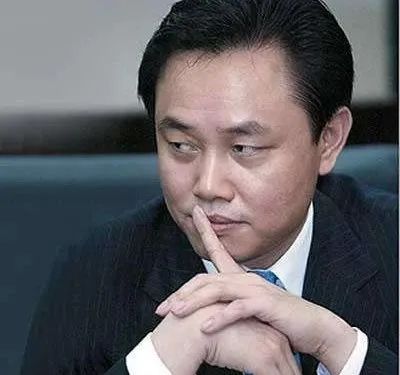 『国美电器』刀刀见血！国美傍上拼多多的离奇背后