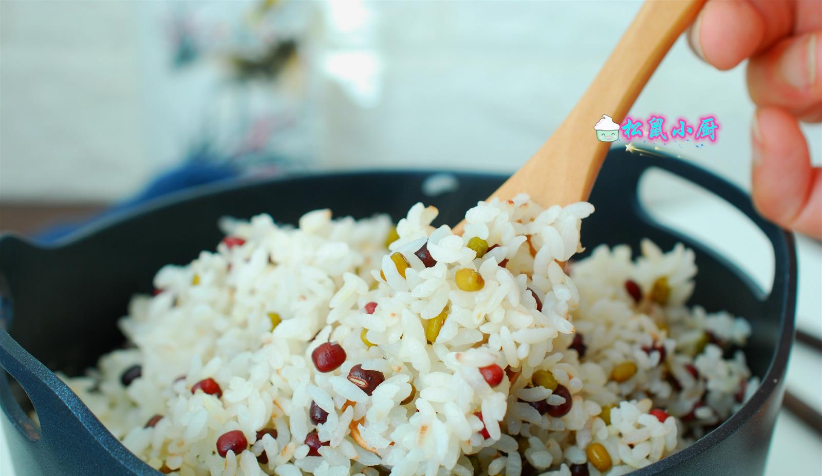 『米饭』自从我开始减肥后，天天煮这一锅饭，低糖低热量，米饭粒粒香