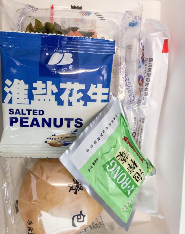 我国“最成功”的航空公司，靠着一瓶辣椒酱得到了乘客的一致好评