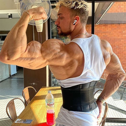 哑铃：史上最全的肩部训练，前束，中束，后束，强化完美的“虎头肩”