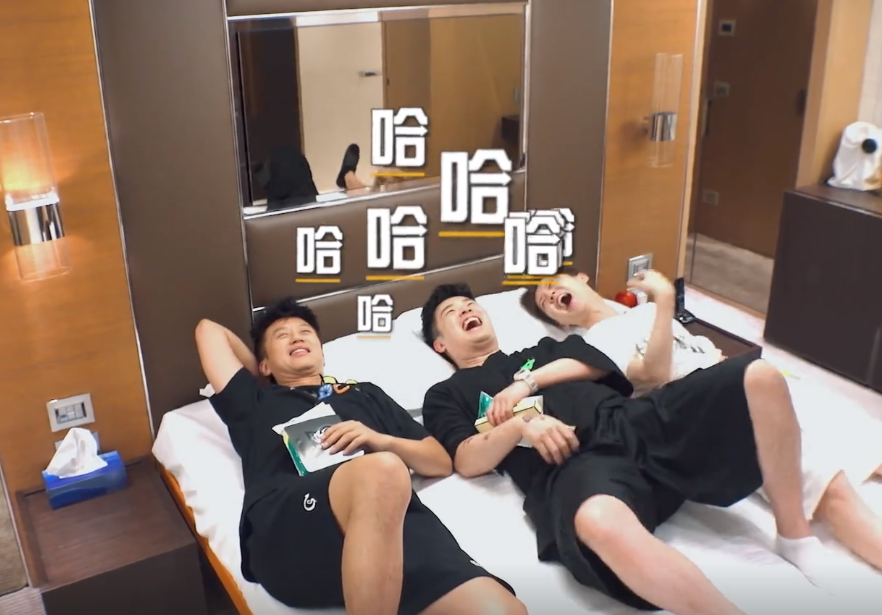 黄渤|黄渤拒绝回归《极限挑战》，却参加《哈哈哈》，看到导演我懂了！