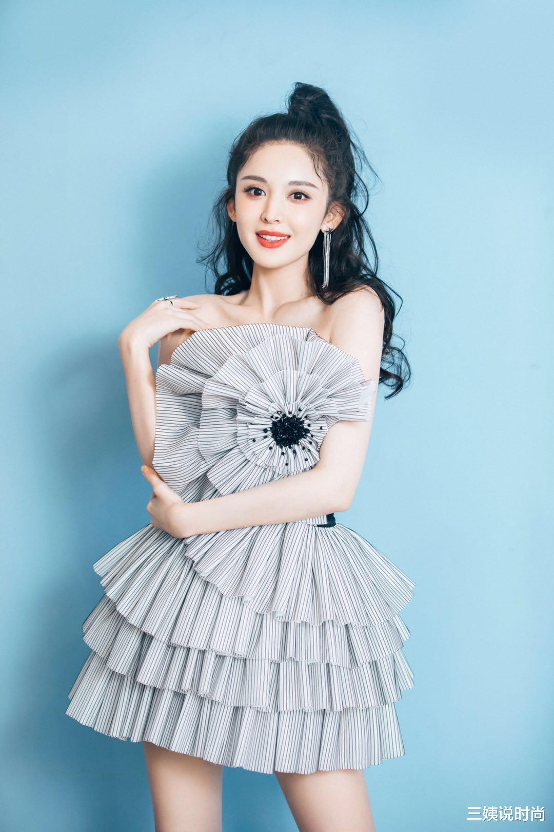 「古力娜扎」学古力娜扎造型，美到闪闪发光，花朵蛋糕设计成为亮点