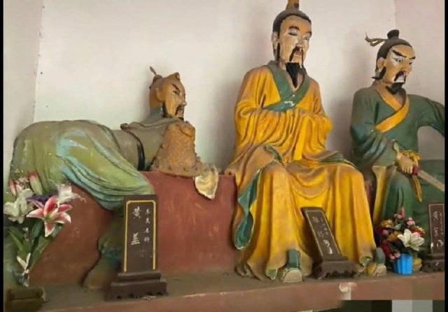 姐姐|“为什么18岁的小伙子都喜欢30岁的阿姨？”网友神评真相了，哈哈哈哈！