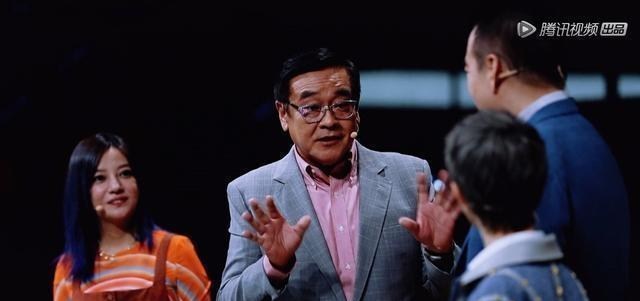郭敬明|同样是和郭敬明正面怼,李成儒吵架没吵好,黄奕的操作堪称教科书