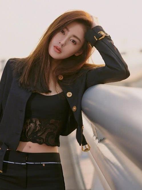 「鞠婧祎」谁能娶到这4位女星中的一位,那绝对是人生赢家!