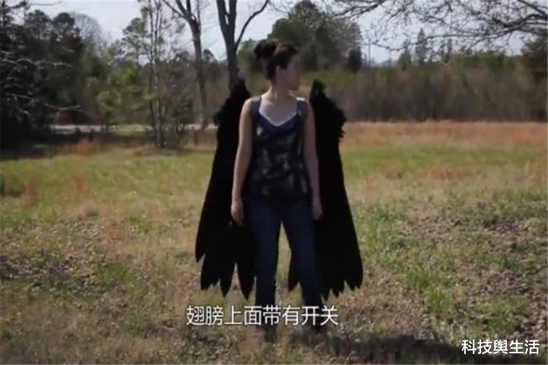 医生|美国女子为实现飞天梦，不惜花高价植入翅膀，如今怎样了？