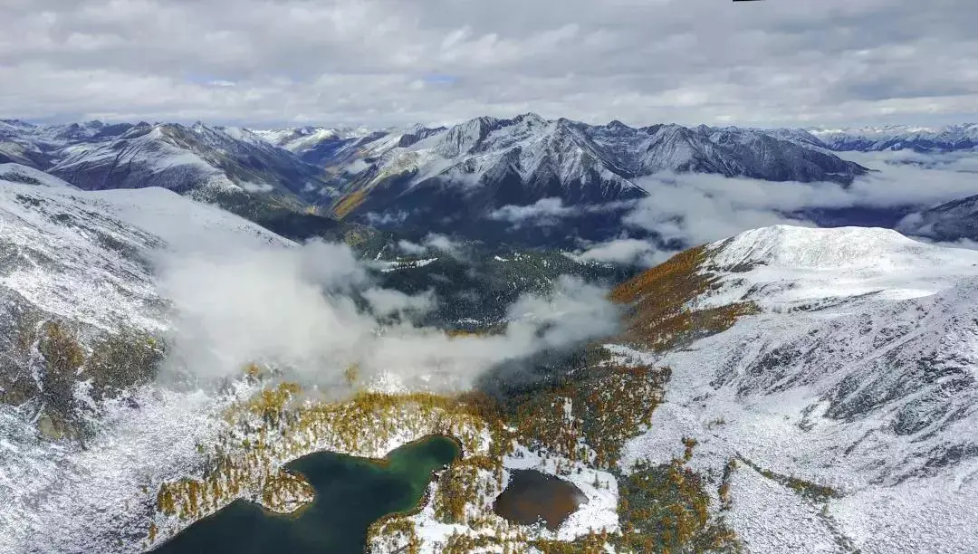 川西@美到窒息！这4个川西景点堪称仙境，人少景美不打挤！