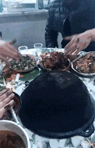 小姐姐|钓鱼的时候被鱼咬了，这到底是什么咬的你们知道吗