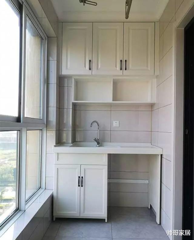 |家里的柜子刚装完，左邻右舍都来参观，我家就快变成样板间了！