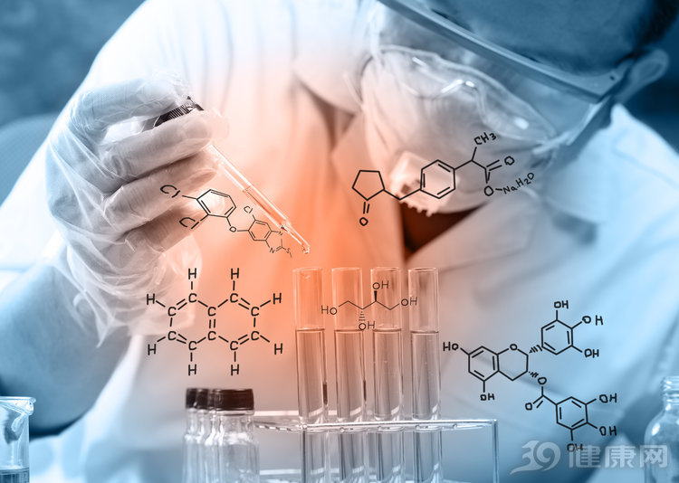 中草药：小便有股腥臭味？你的身体可能遇到大麻烦，或是3种病“找上门”