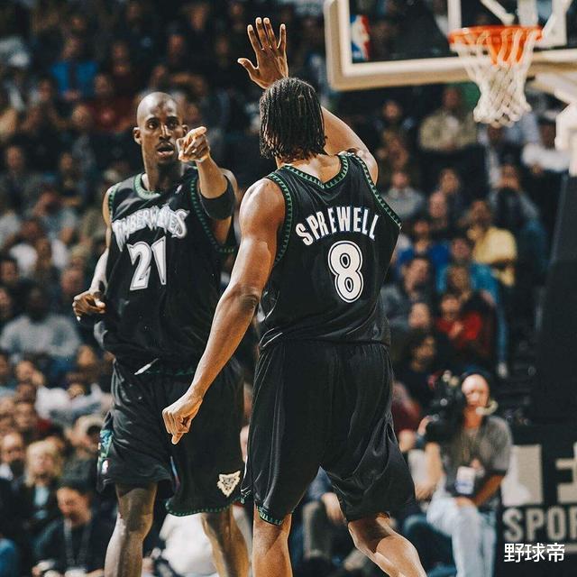 【王皓】04年KG有多强？双一阵+MVP，32+21打跪韦伯，可惜西决遇到巅峰OK