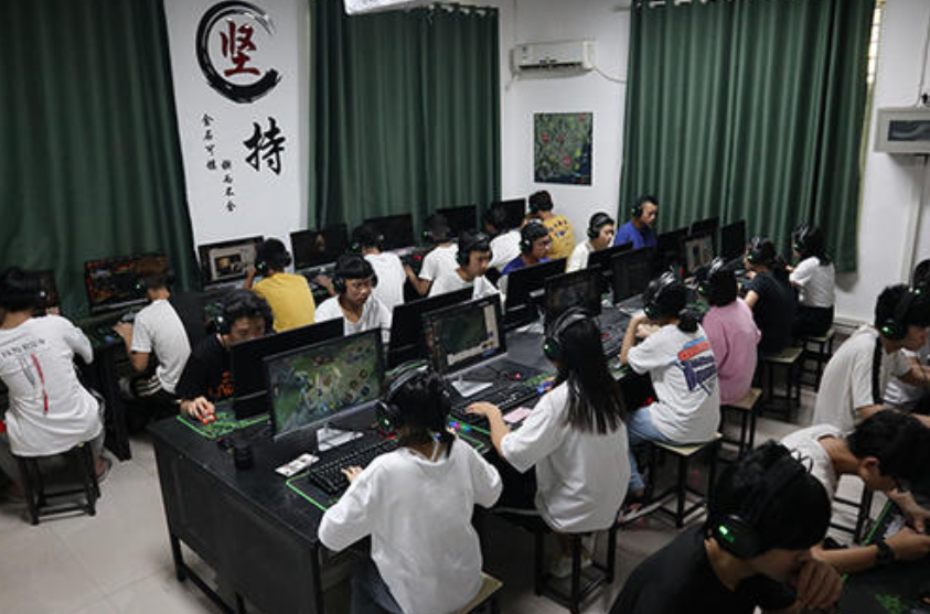 『pdd』LOL职业选手的门槛有多高,PDD战队高层透露:到这个标准请联系我