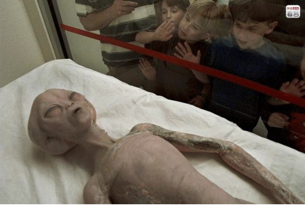 |往事：美军方捕获坠毁飞碟，成功破解外星科技，研发一系列现代科技