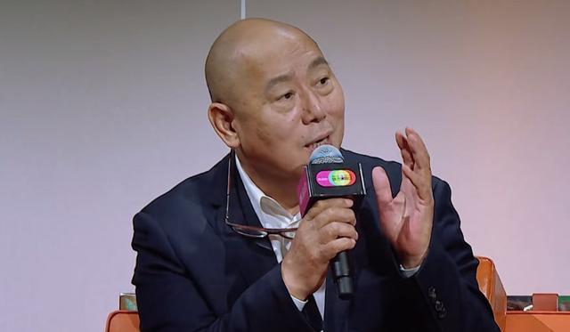 李成儒|李成儒不怕丢资源，再曝真人秀内幕，年轻演员、导演均遭点名