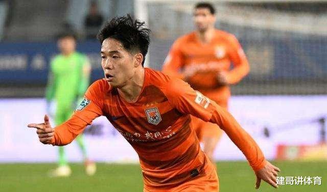 山东鲁能▲鲁能天才被多次抛弃，李铁不看重他难道是李霄鹏眼光太差