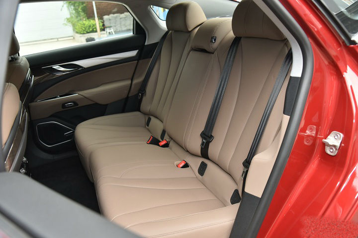 『动力』被忽视的B级车，入门180马力，车长近5米，13万出头为何卖不动