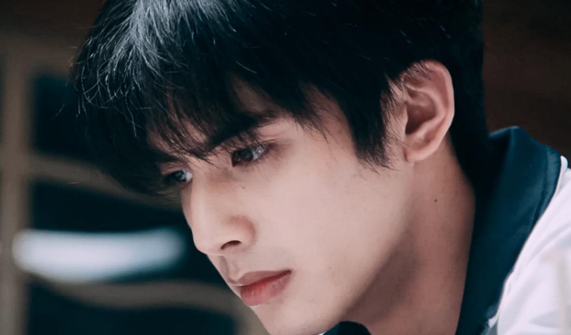 以家人之名|《以家人之名》“病态”凌霄真的喜欢李尖尖吗?不,你们都错了