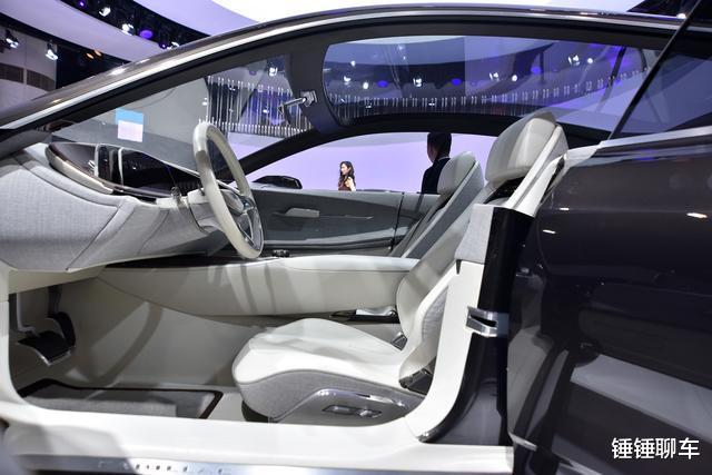 凯迪拉克：凯迪拉克又一“新成员”，比奥迪A8L帅气，内饰成最大看点