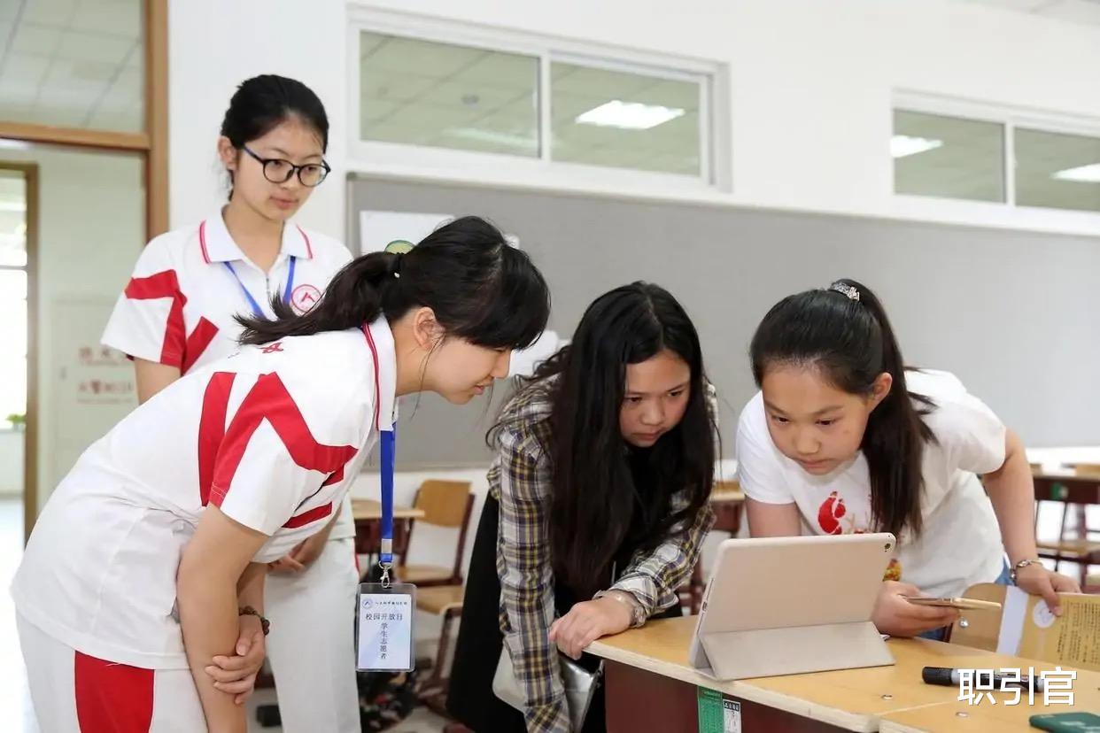 教师|这4类专业就业很稳定,毕业后很吃香,高考完的考生可考虑!