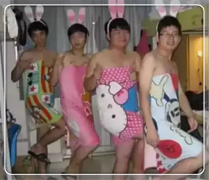 大学宿舍人才辈出，“金銮殿”不算啥，看到最后：这是王者