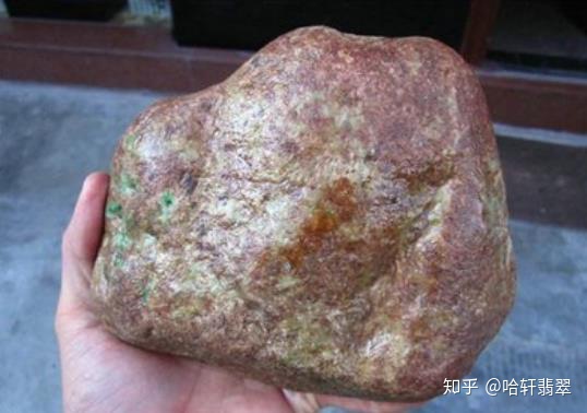 翡翠|快来打包带走16种翡翠原石的皮壳分类，收藏这篇就不用担心皮壳了！