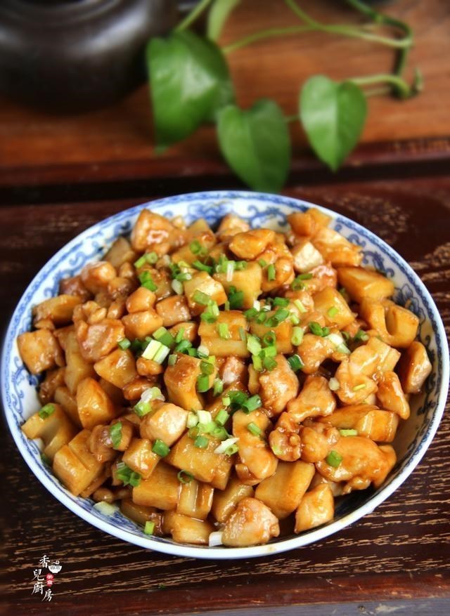 苦瓜|三伏天，常吃这碱性食物，和鸡肉是绝配，爽口开胃，真下饭