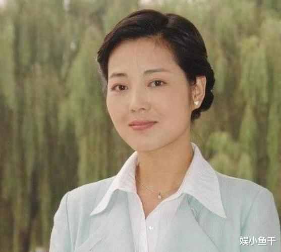 王茜华:为演戏打掉孩子\整容百次\,因病胖得无戏可拍,王茜华如今怎样了