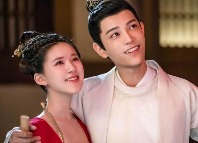 『刘特』又一部甜宠剧开播,播放量已经突破2亿,口碑呈直线上升