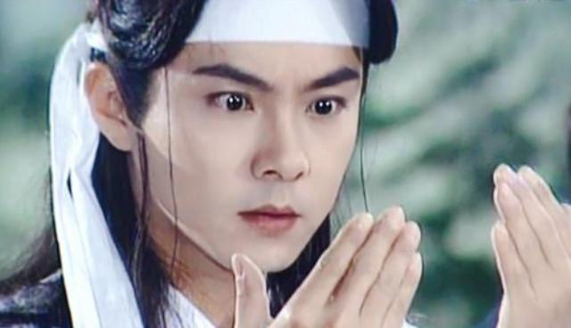 谢霆锋|谢霆锋隐瞒38年的哥哥，竟是我们熟悉的他，当红时四大天王都做配