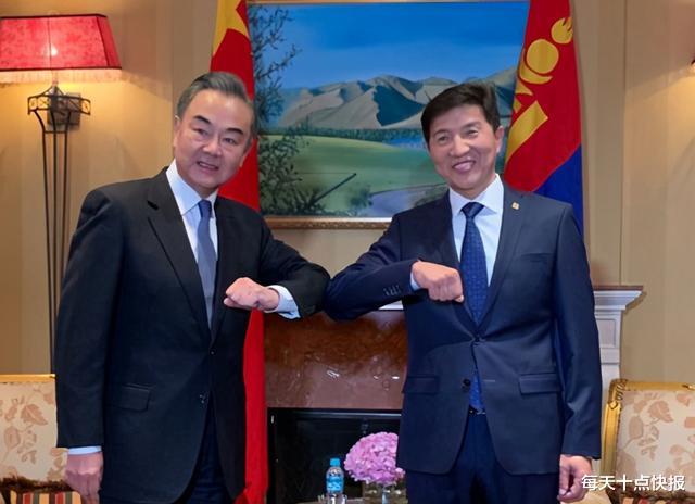 赵立坚|羊来了！蒙古国赠华首批羊已入境，赵立坚忍不住用蒙古谚语称赞