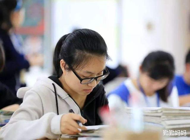 教育部|教育部:这3类同学未来不能参加高考,第2类看上去比较“无辜”