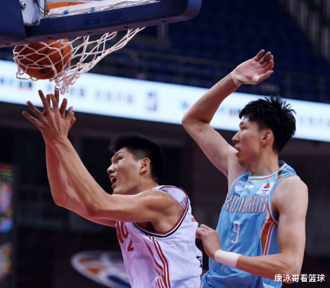 「周琦」狂轰42分25板7助7帽！双星打疯了，周琦再破纪录，大魔王果然完美升级