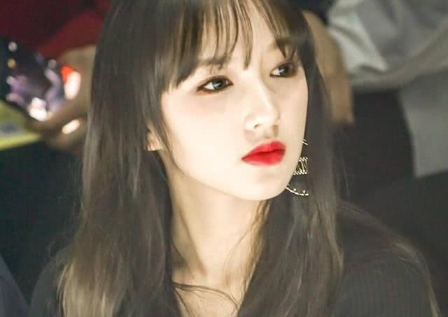 王一博▲网友质疑王一博和程潇有地下恋情，两人超多同款被扒出