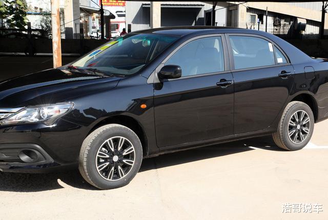 比亚迪F3|真正的家用代步王!低配车型不足4万,百公里油耗5.9L,还是大品牌