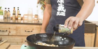 油豆腐：简单一炒，香到邻居来蹭饭